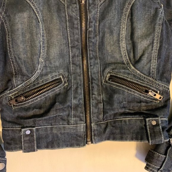 Dollhouse Crop Distressed Jean Jacket - Excellent Condition - Picture 10 of 10